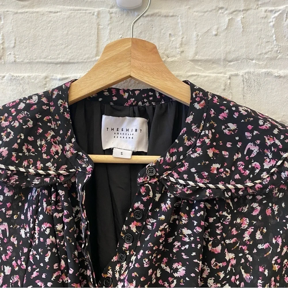 The Shirt‎ by Rochelle Behrens || Taylor Belted Collar Mini Dress Floral Leopard